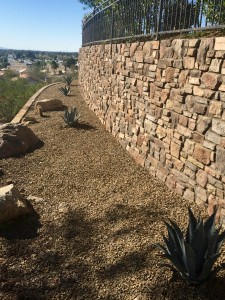 Retaining Wall Rock Desgn 3   
