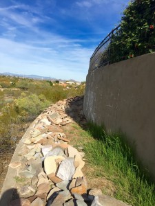 Retaining Wall Rock Design 2   